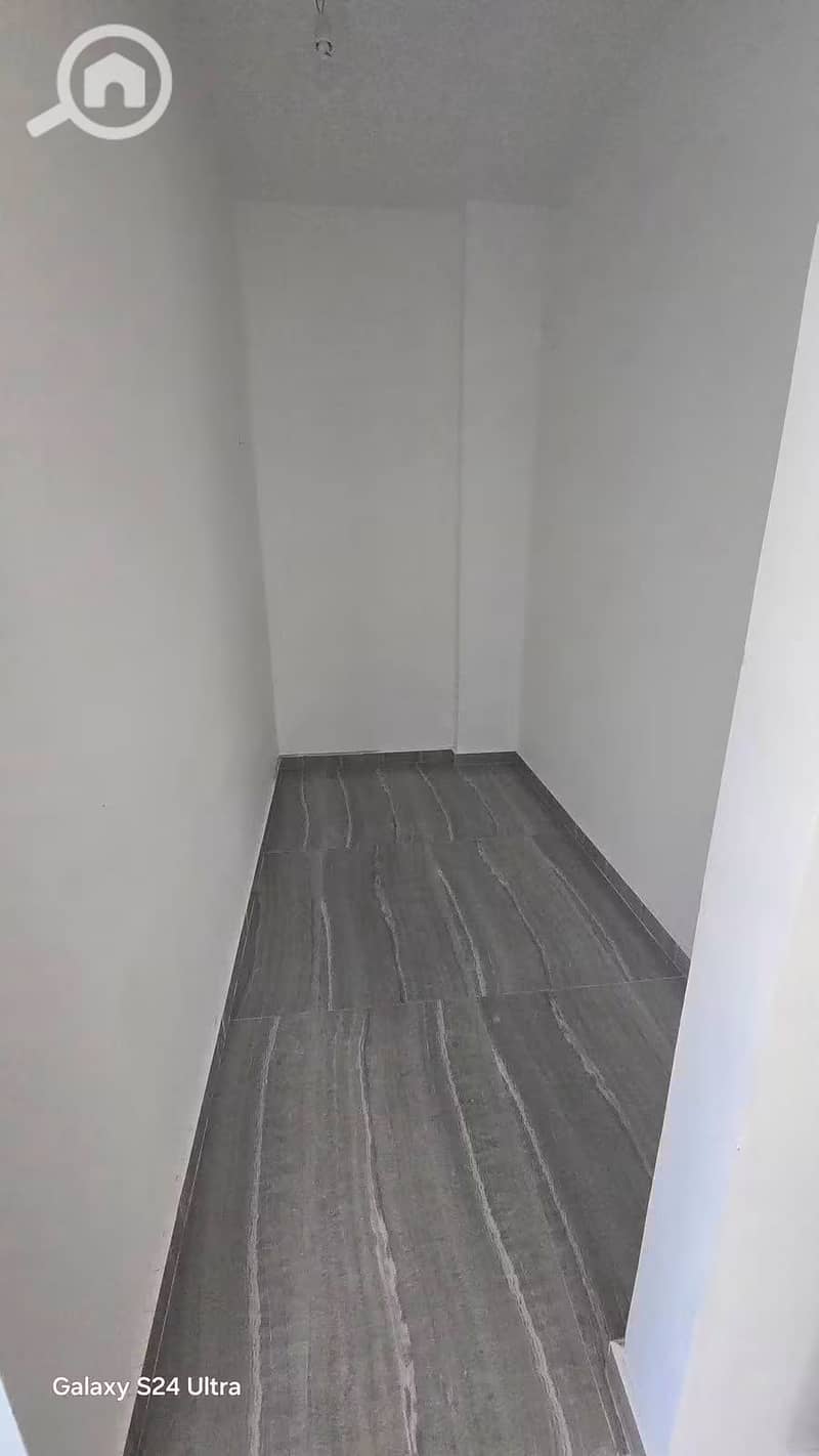 6 1000746925. jpg