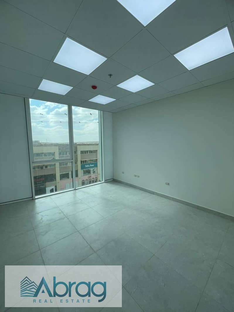 Office for rent in Trivium Mall, opposite Park Street, next to Americana Plaza, Sheikh Zayed. - Widok 5
