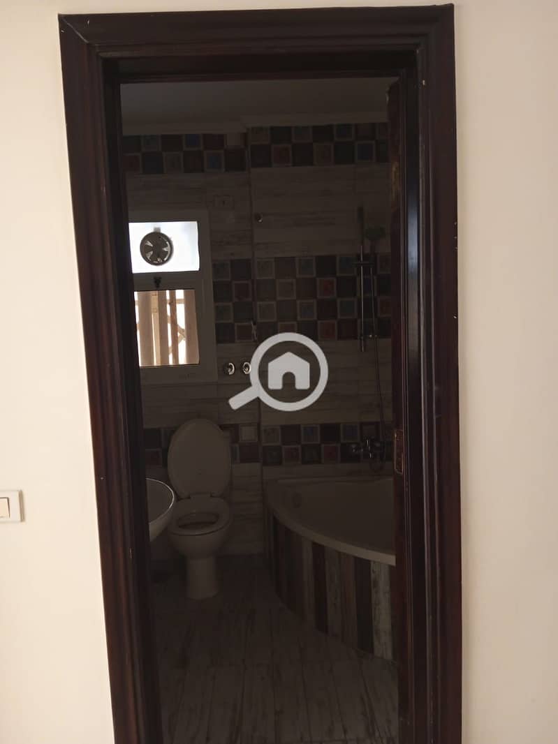 17 1000854636. jpg