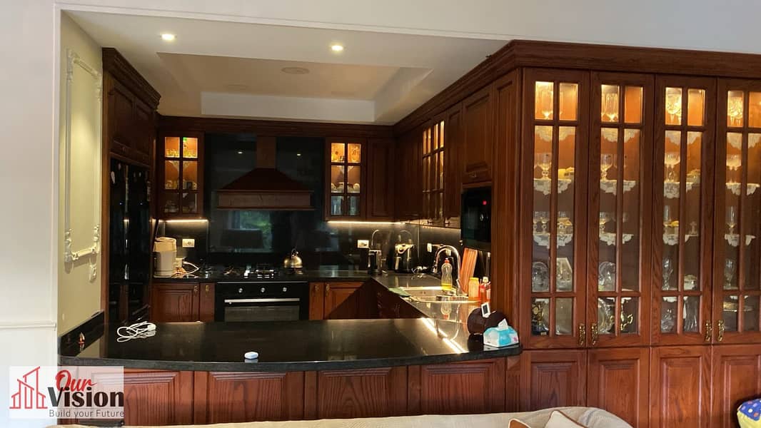 apartment . . Westown- courtyard 201 M + 86 garden 3 bed 2 bath Fully finished Marble floor, Bathrooms: Spanish borselain، Shutters all overl the - Bild 5