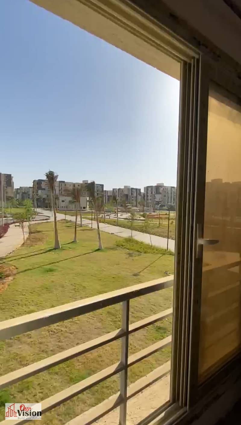 *Apartment for sale furnished corner in the compound Janna Zaied 2* 130m first floor, 3 rooms, 2 bathrooms, main *corner with a strong northern view of Villedg West 'Dora'* - Bild 2