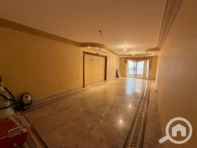 شقة 3 غرف نوم للبيع في سموحة، الإسكندرية - 701003992_122174315192834914_1965159592090611290_n. jpg