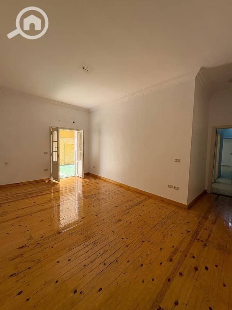 5 1000778566. jpg