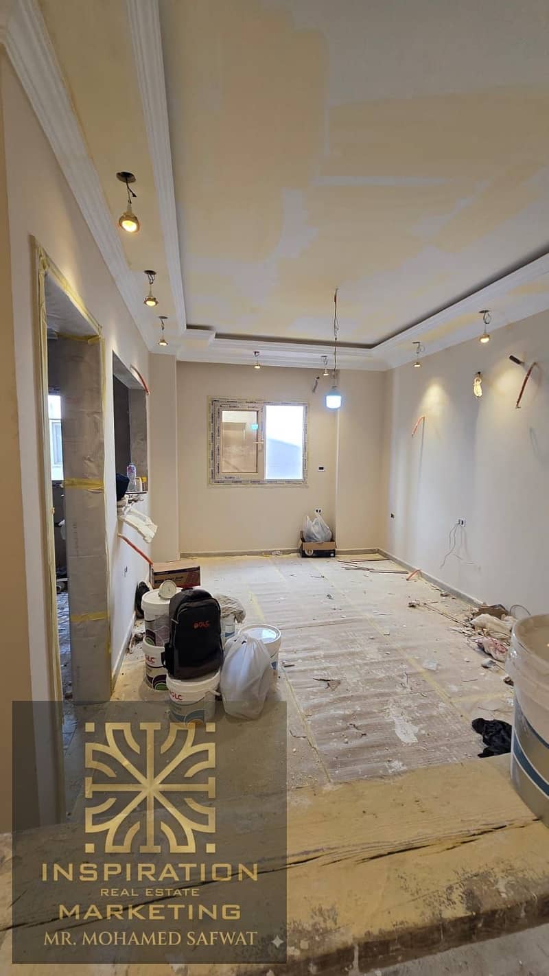 Luxury apartment for rent in the Southern Lotus (Residential/Administrative) | First residence with air conditioning and kitchen description: Exceptional rental opportunity in a strategic location in Fifth Settlement! Elegant apartment - Aanzicht 6
