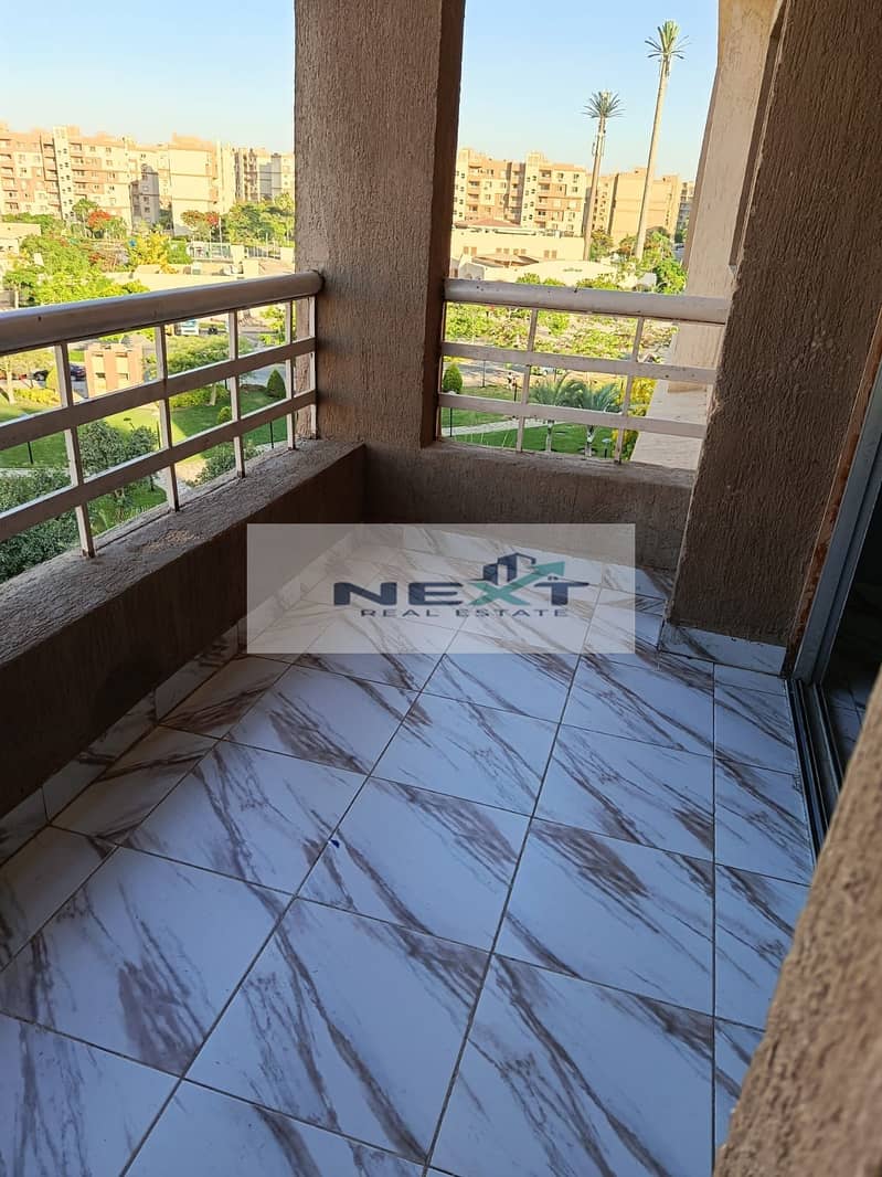 Apartment for rent in Madinaty at the lowest price, best location, and best view in B6. Area: 103 square meters. Layout: 3 bedrooms + 2 bathrooms + re - Widok 3