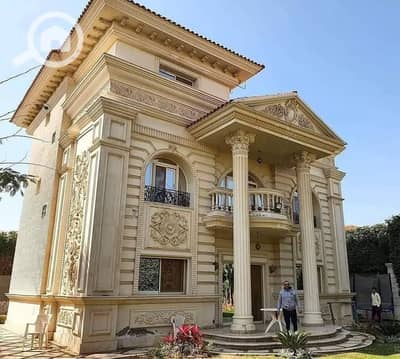 5 Bedroom Villa for Sale in Sheikh Zayed, Giza - FB_IMG_1784472701216. jpg 5 Bedroom Villa for Sale in Sheikh Zayed, Giza - FB_IMG_1784472701216. jpg