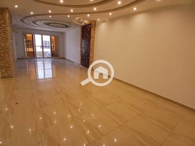 فلیٹ 4 غرف نوم للبيع في سبورتنج، الإسكندرية - 104017. jpg