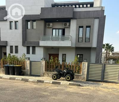 4 Bedroom Villa for Sale in Shorouk City, Cairo - WhatsApp Image 2026-07-19 at 21.06. 15-2. jpeg 4 Bedroom Villa for Sale in Shorouk City, Cairo - WhatsApp Image 2026-07-19 at 21.06. 15-2. jpeg