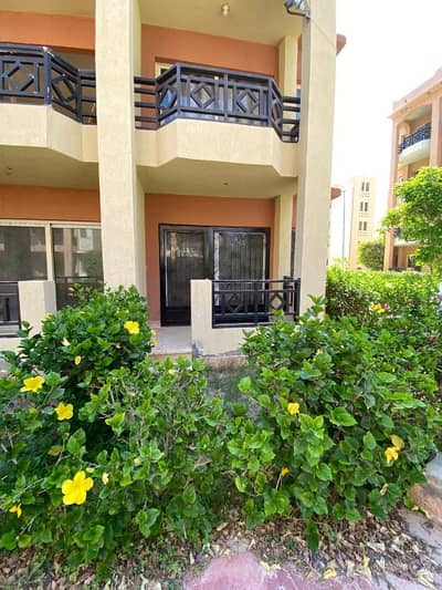 2 Bedroom Chalet for Sale in North Coast, Matruh - شاليه ١٠٠ متر + حديقة ٢٥ متر في Emirates Heights