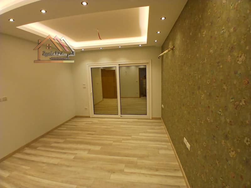 3 5bb3360f-f8dc-43db-8a29-695ff4761c32. jpg