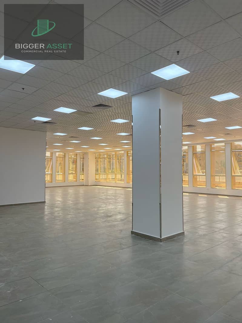 Admin Office 1000Sqm Open Space For Rent fully finished 3 Towers - Bild 6