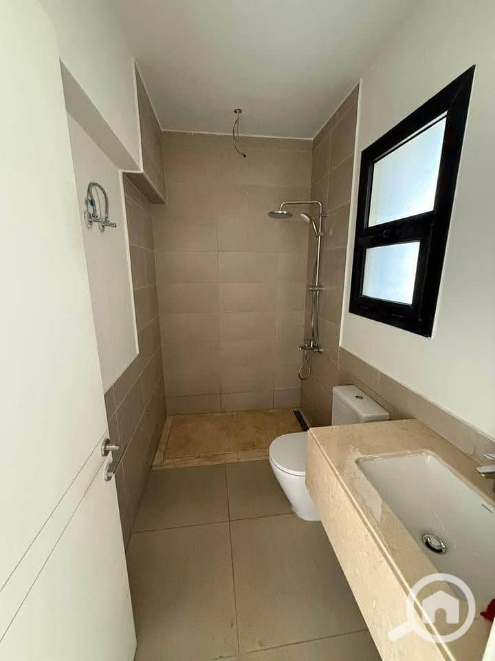 Full Finished Apartment in O West Next to Mall of Arabia ,view landscape - Mehr