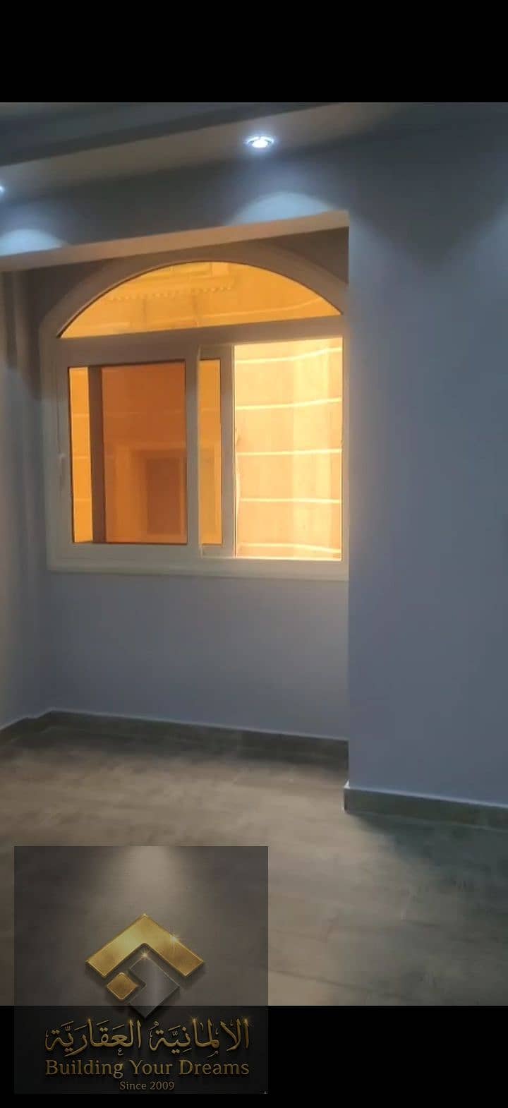 For rent, a vacant apartment in Gardenia Heights 3 next to Huriya Salim Mosque and Mohamed Naguib Axis. - Widok 2