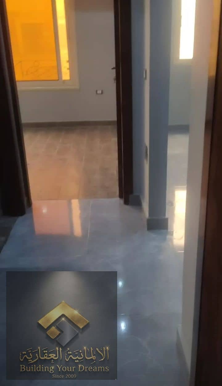 For rent, a vacant apartment in Gardenia Heights 3 next to Huriya Salim Mosque and Mohamed Naguib Axis. - Widok 3