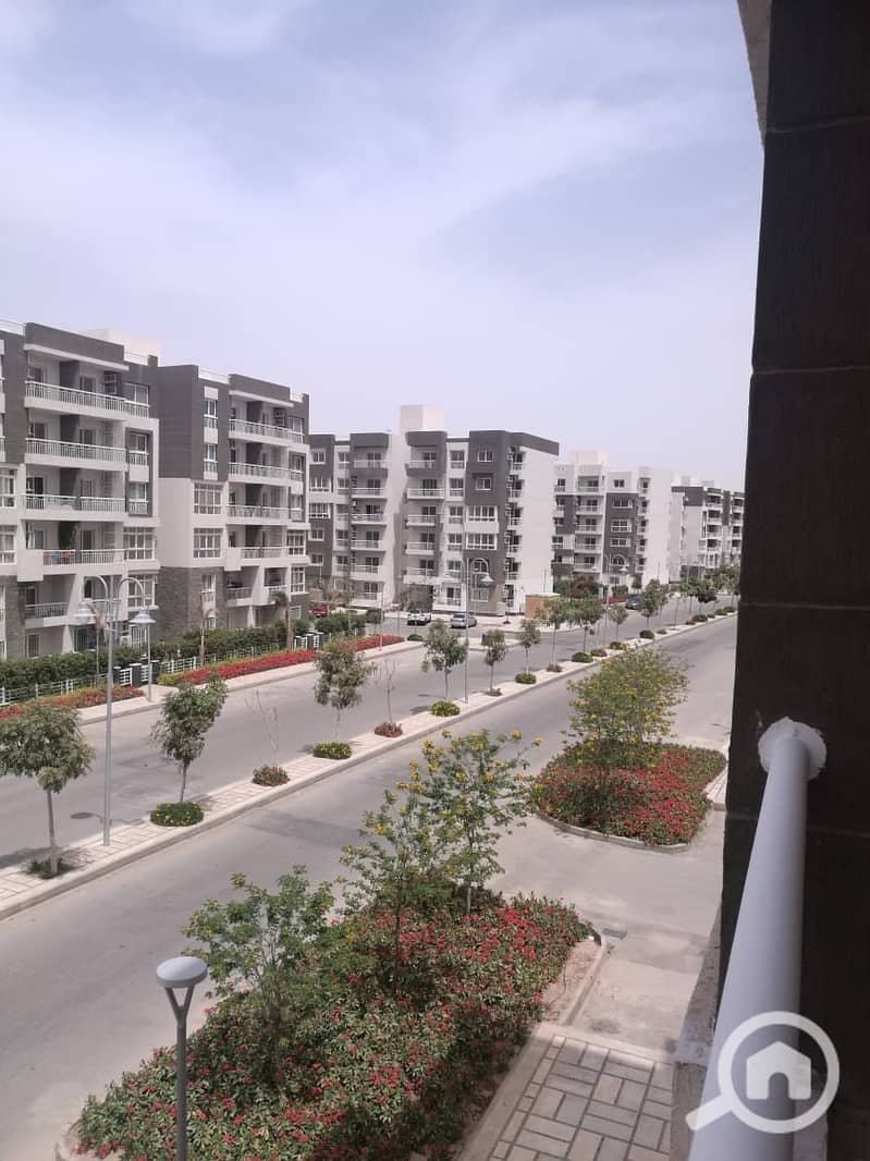 3 60870. jpg