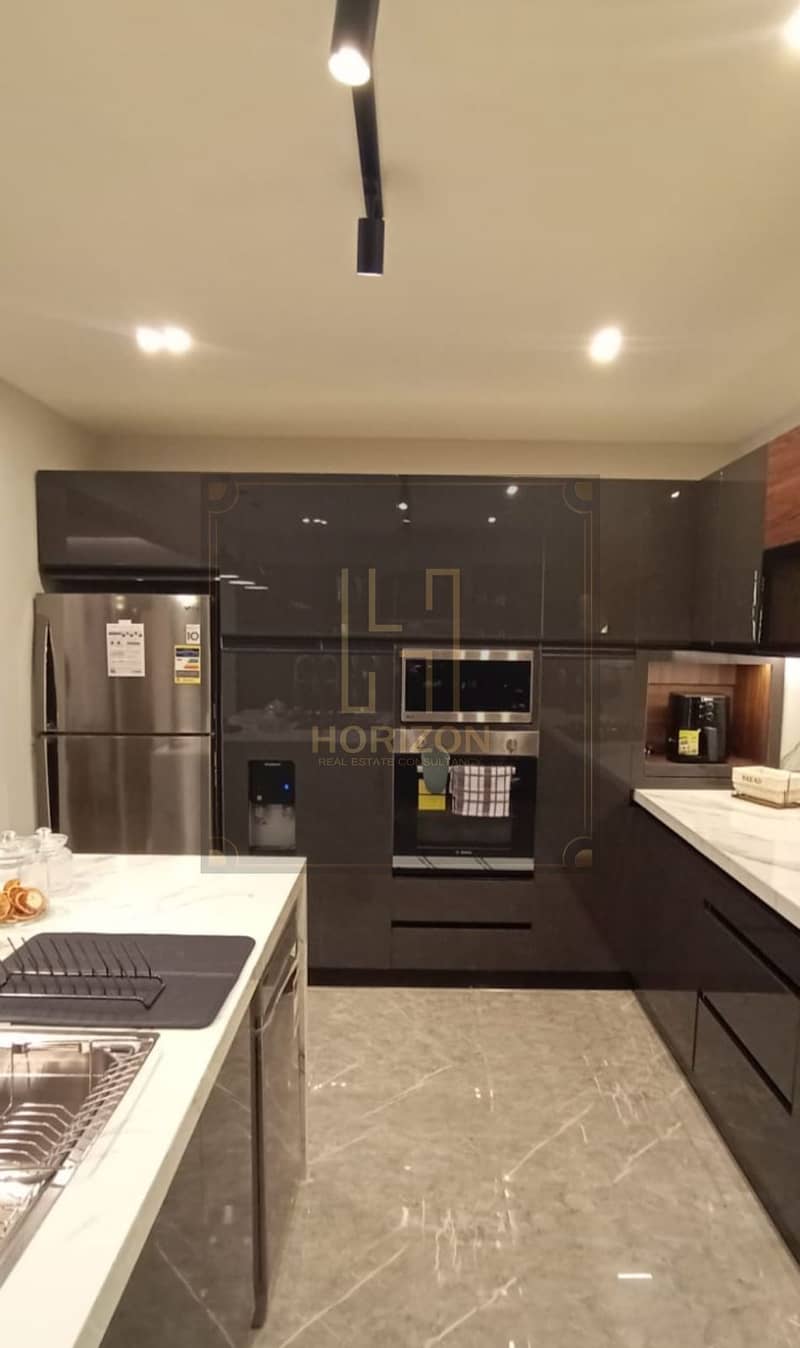 Lowest price Semi furnished apartment rent Capital Gardens Palm Hills New Cairo - Fler