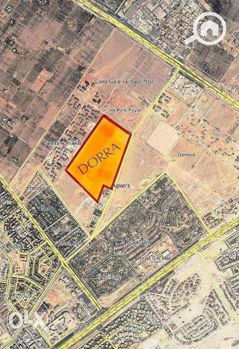 Townhouse for sale inside Village West Compound, Sheikh Zayed. Built-up area: 223 sqm, land area: 224 sqm (ground + first) without finishing, very prime location. - Aanzicht 4