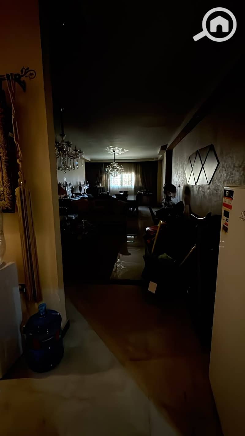 3 d292ce83-9a28-4c4e-8fbb-a6434f53e9f0. jpg