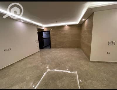 3 Bedroom Flat for Sale in Sheikh Zayed, Giza - WhatsApp Image 2026-07-20 at 2.12. 30 PM. jpeg