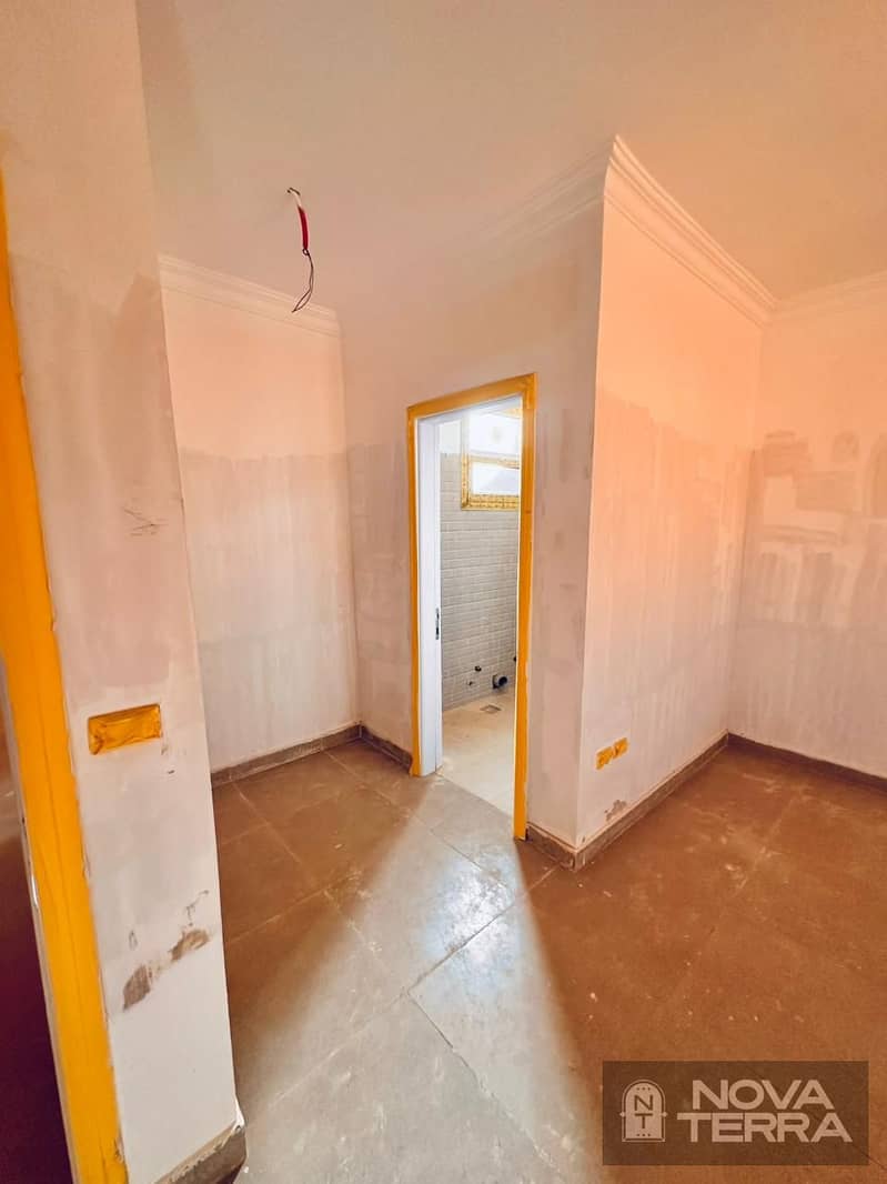 Roof for Sale | 8th District – Sheikh Zayed- Close to Spain Plaza Mall and The Gate Mall- Near Arkan Plaza and Park Street. -26th of July Corridor - Bild 4