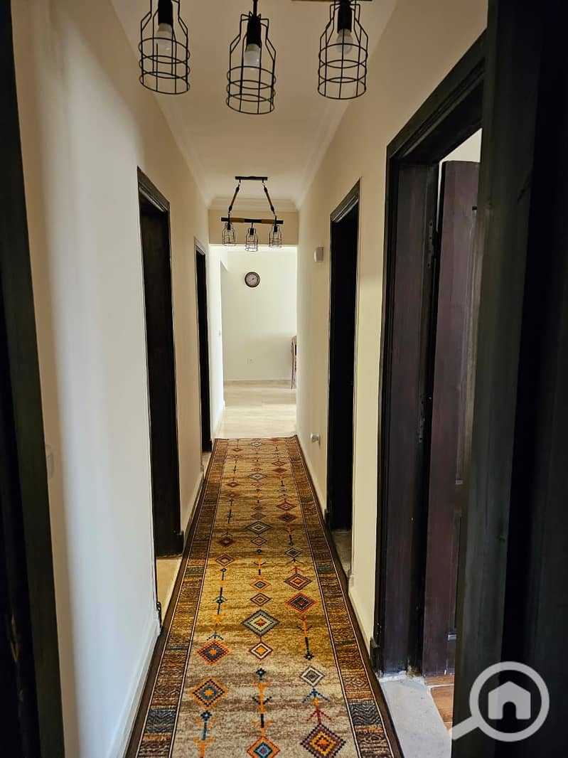For rent, an apartment in the Jannah Misr compound in New Cairo, close to the American University and the Southern 90th Street. - Vue 4