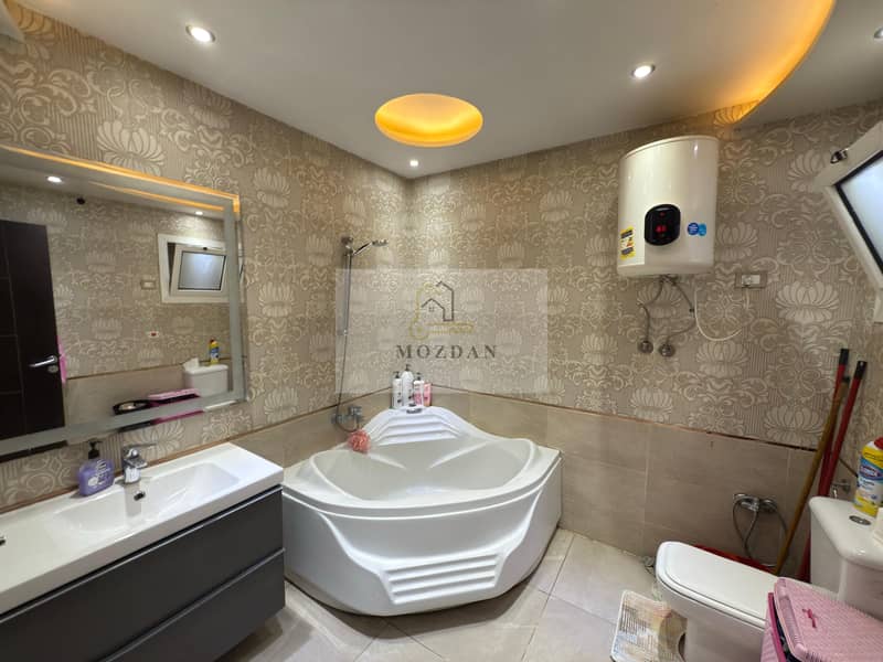 Ultra Super Lux apartment for rent, furnished, with hotel finishing at the highest level, open view in front of Carrefour Zahra Al-Maadi - Vista 6