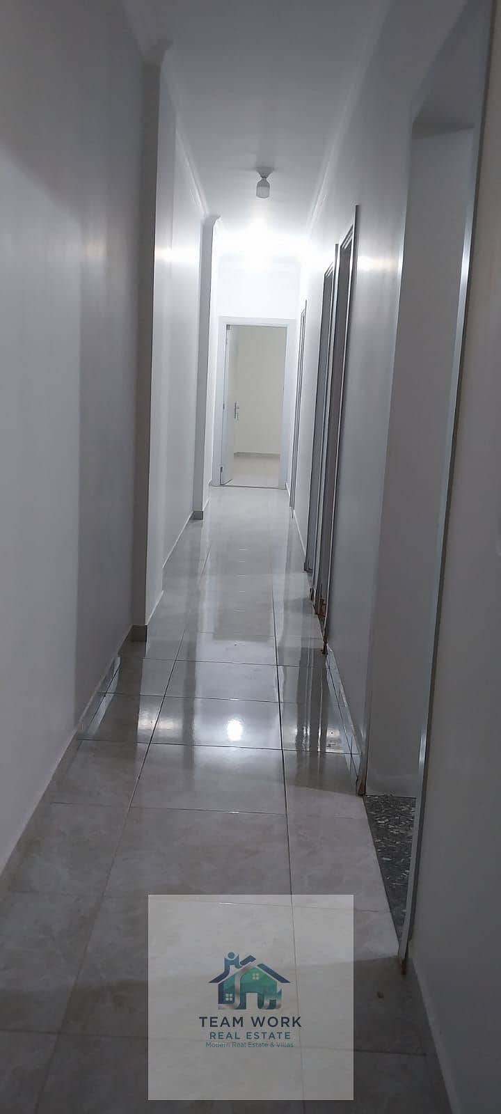 For rent (new law): "Ahliya" apartment with elevator in the villas area of District 11, three rooms - Aanzicht 2