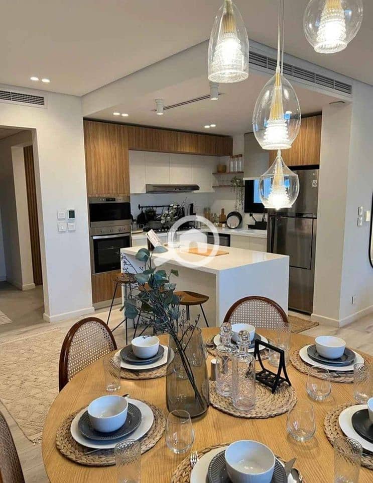 Villa for sale, ready for immediate delivery, in Taj City, New Cairo | Fully finished, featuring a 240m² garden and a landscape view. - Ansicht 5