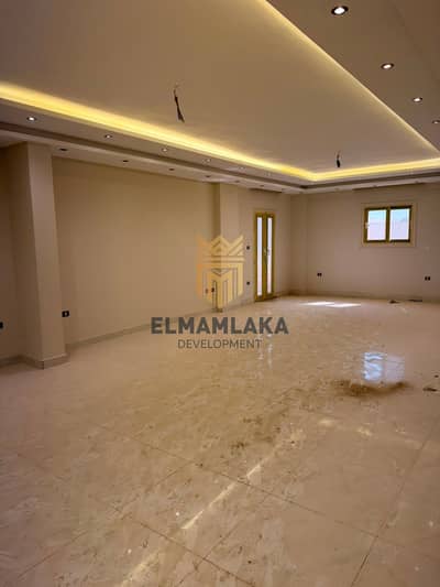 3 Bedroom Flat for Sale in Sheikh Zayed, Giza - WhatsApp Image 2026-07-17 at 10.30. 28 PM. jpeg 3 Bedroom Flat for Sale in Sheikh Zayed, Giza - WhatsApp Image 2026-07-17 at 10.30. 28 PM. jpeg