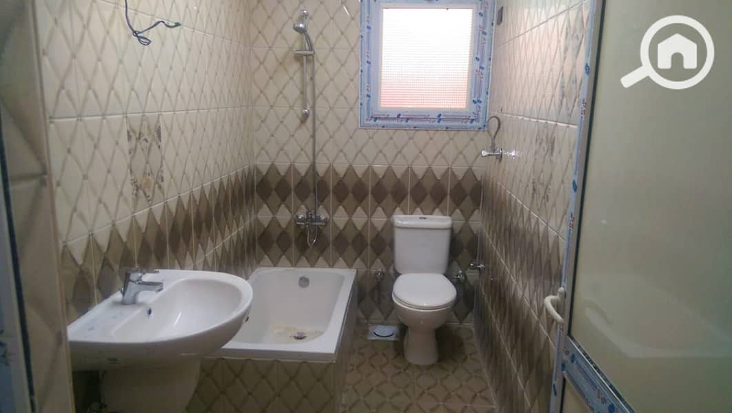 1000462978. jpg 1000462978. jpg
