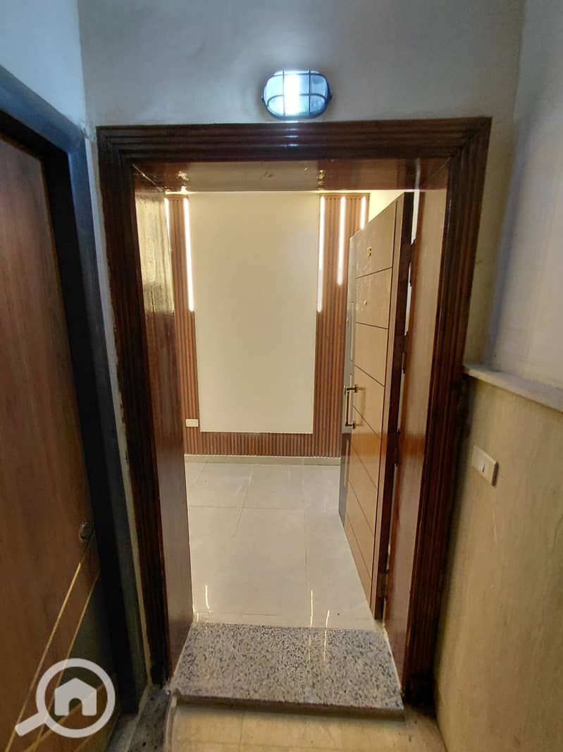 2 1000542872. jpg