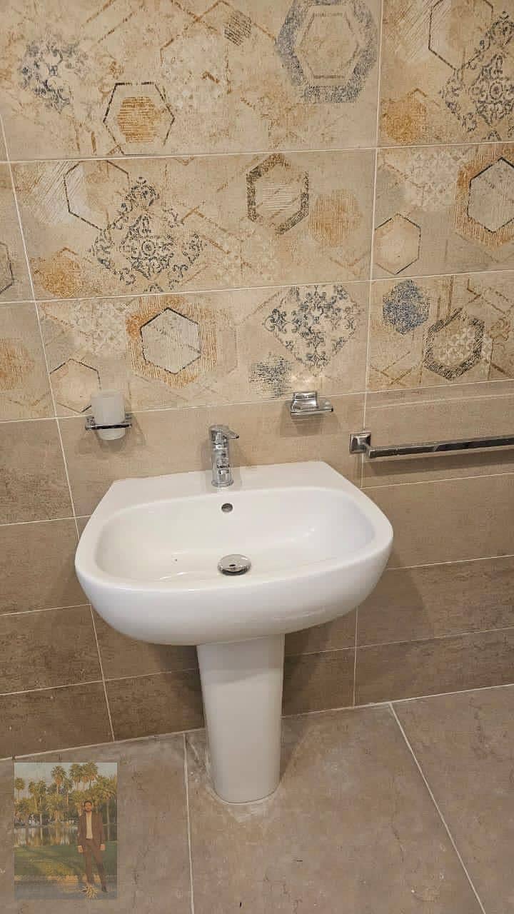 3 4cdf6e6b-d6ff-47f4-82e2-2e299f836bed. jpg