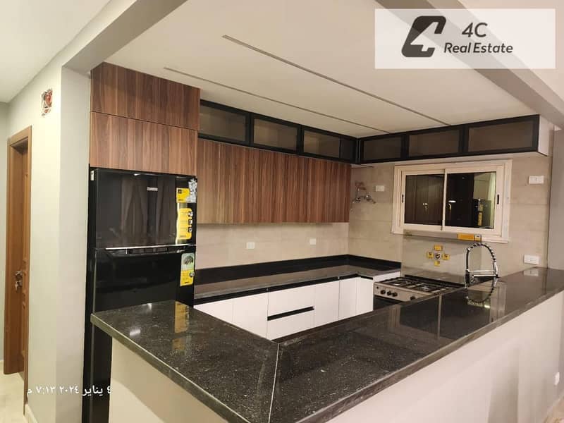 Fully furnished apartment with a private garden at the lowest price in Taj City directly opposite the airport with a distinctive layout ready for view - Bild 4