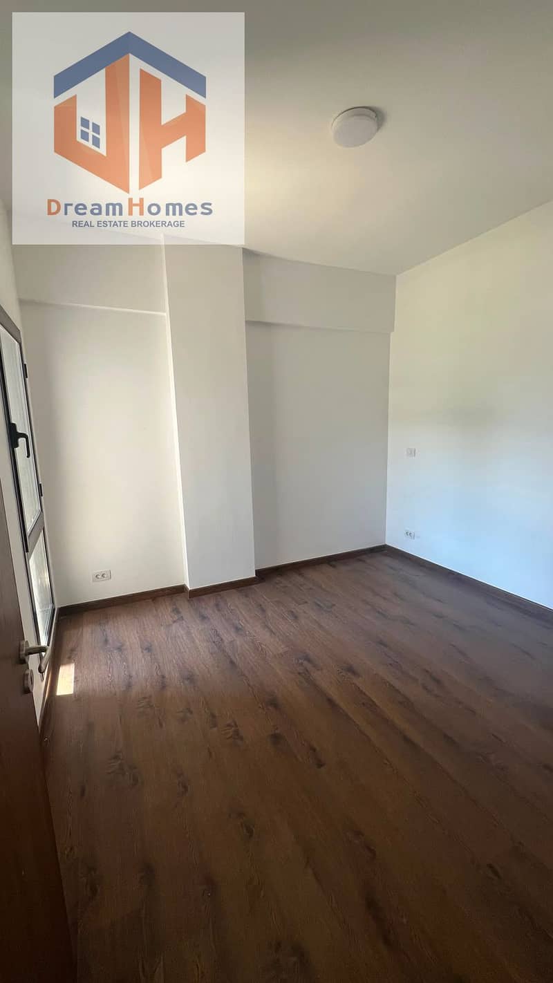 Apartment for rent under the law in Madinaty, Brivado, an 85m apartment with an open view on the first floor. - Altro