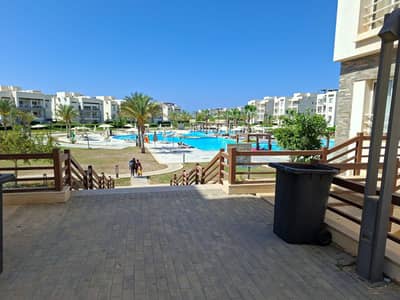 2 Bedroom Chalet for Sale in North Coast, Matruh - شاليه للبيع بداخل قرية امواج مفروش ومكيف بالكامل
