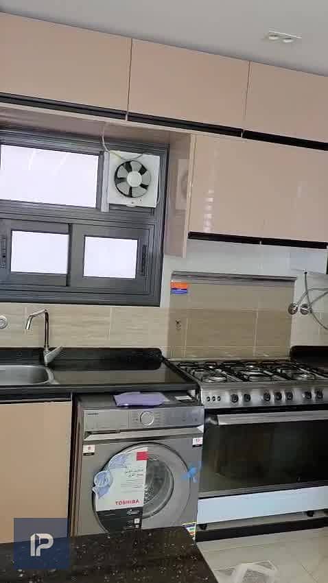 10 frame_0042. jpg