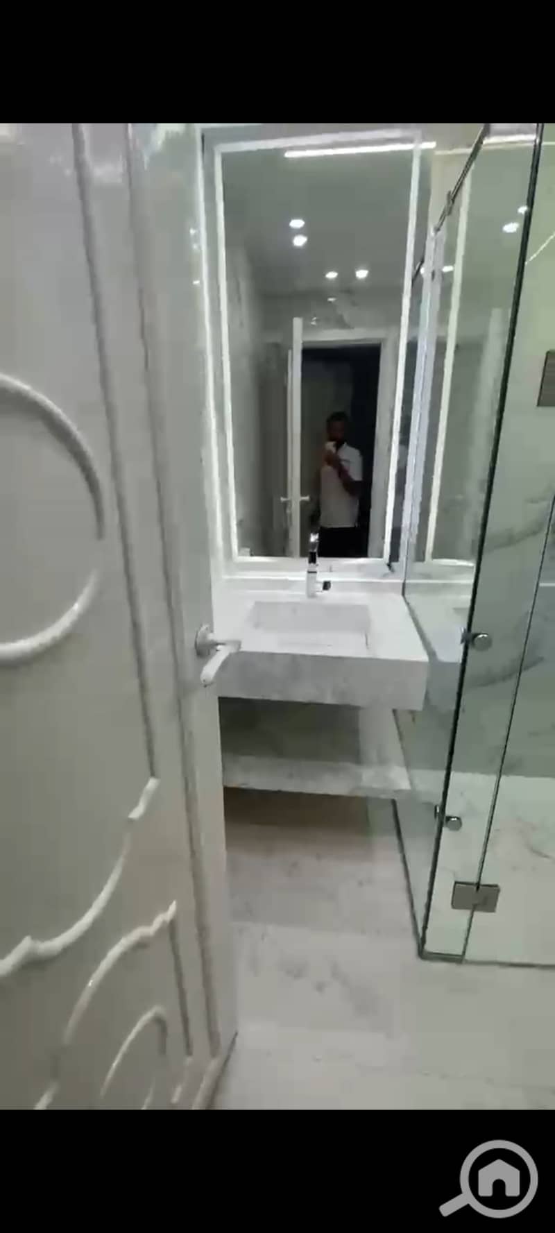19 1000667781. jpg
