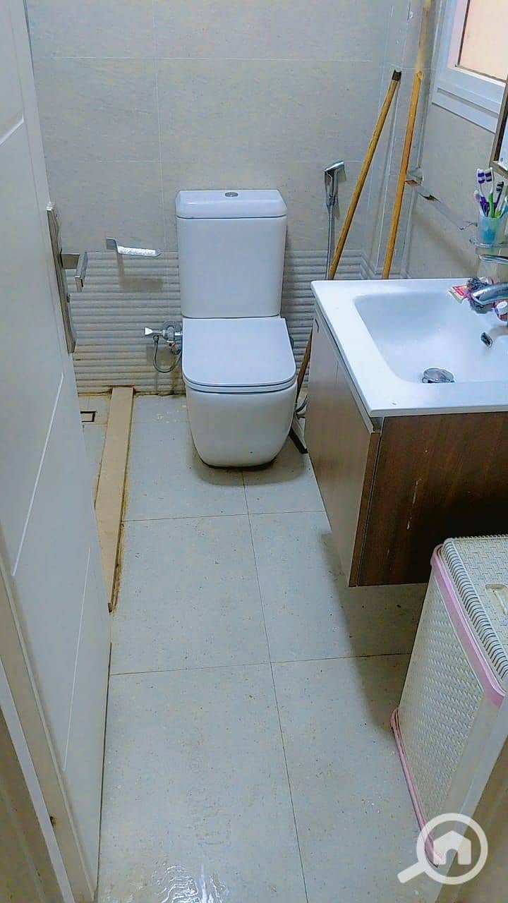 8 1001010021. jpg