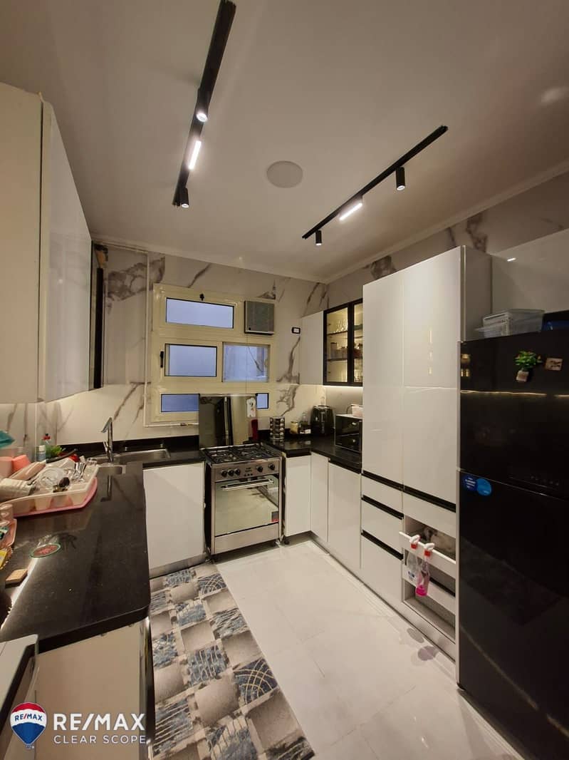 2 ad18a666-e3de-4a43-ab5a-d167589bd6ab. jpg