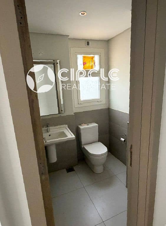9 Image10. jpg