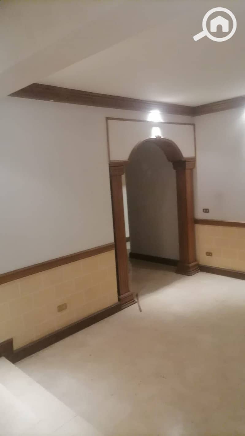 4 1000463760. jpg