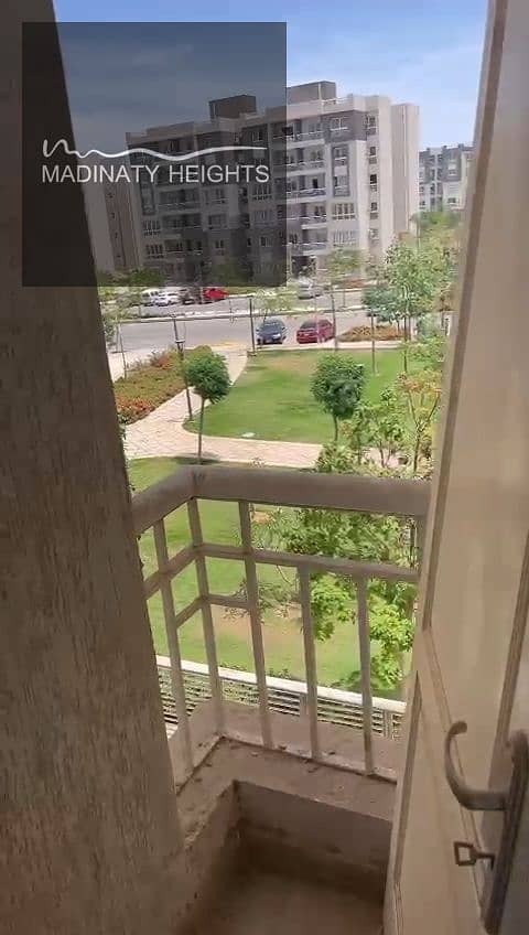 2 81401. jpg
