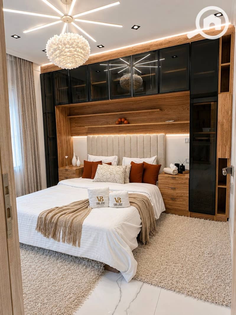 5 King bed apartment 2 light up. jpg