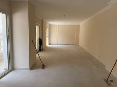 4 Bedroom Duplex for Sale in Moharam Bik, Alexandria - صوراي دوبلكس - امام النادي الرياضي لصواري 4 Bedroom Duplex for Sale in Moharam Bik, Alexandria - صوراي دوبلكس - امام النادي الرياضي لصواري