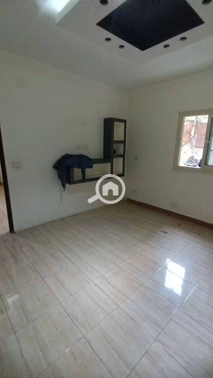Apartment for rent in Old Maadi, ground floor, private entrance, 3 rooms - Więcej