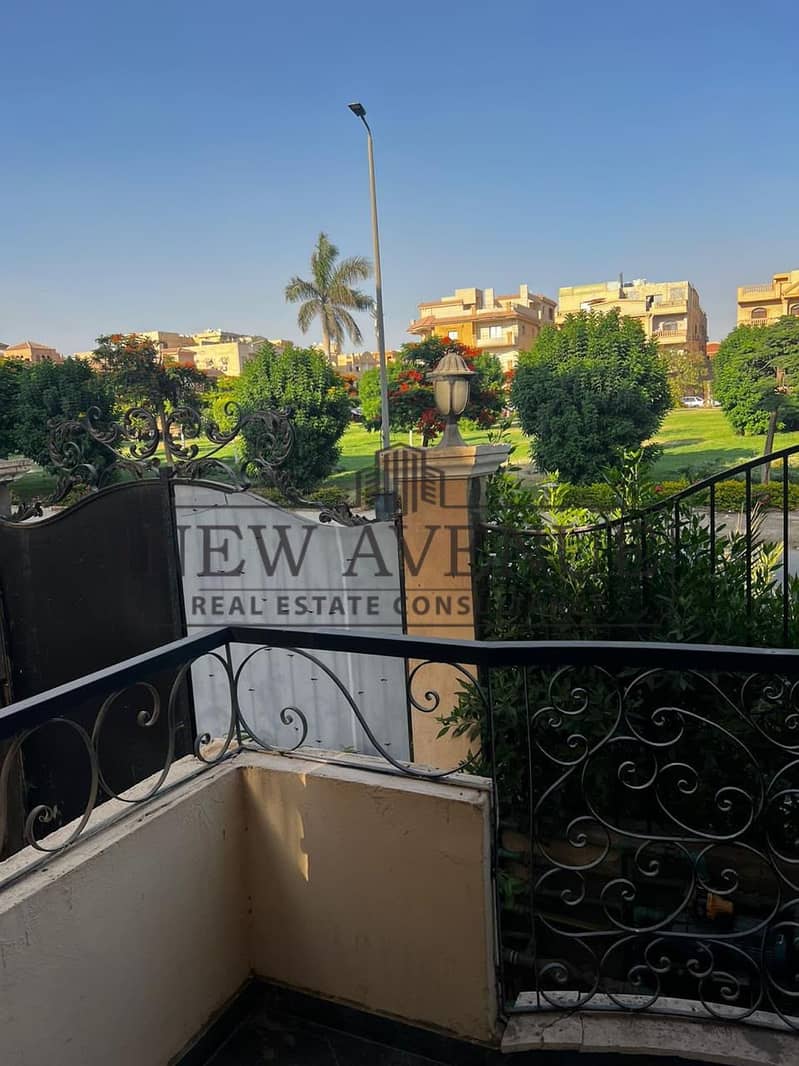 Prime location overlooking greenery - ready to move - super lux finishing - ground apartment sale in El yasmeen 8 yillas - New Cairo - Bild 2