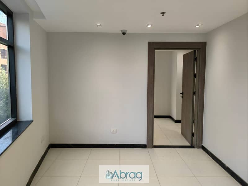 fully finished clinic with A/C's for rent in the heart of elsheikh zayed - Vista 5