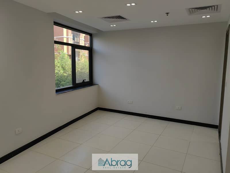 fully finished clinic with A/C's for rent in the heart of elsheikh zayed - Altro