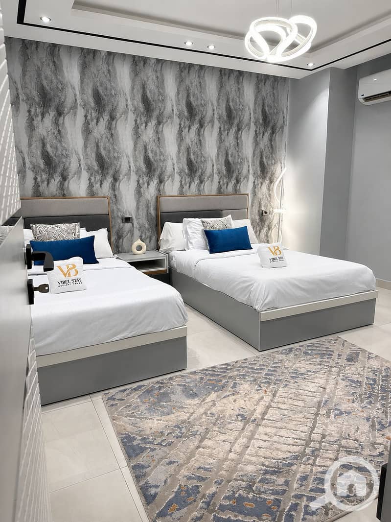 3 Double room 1 entrance . PNG