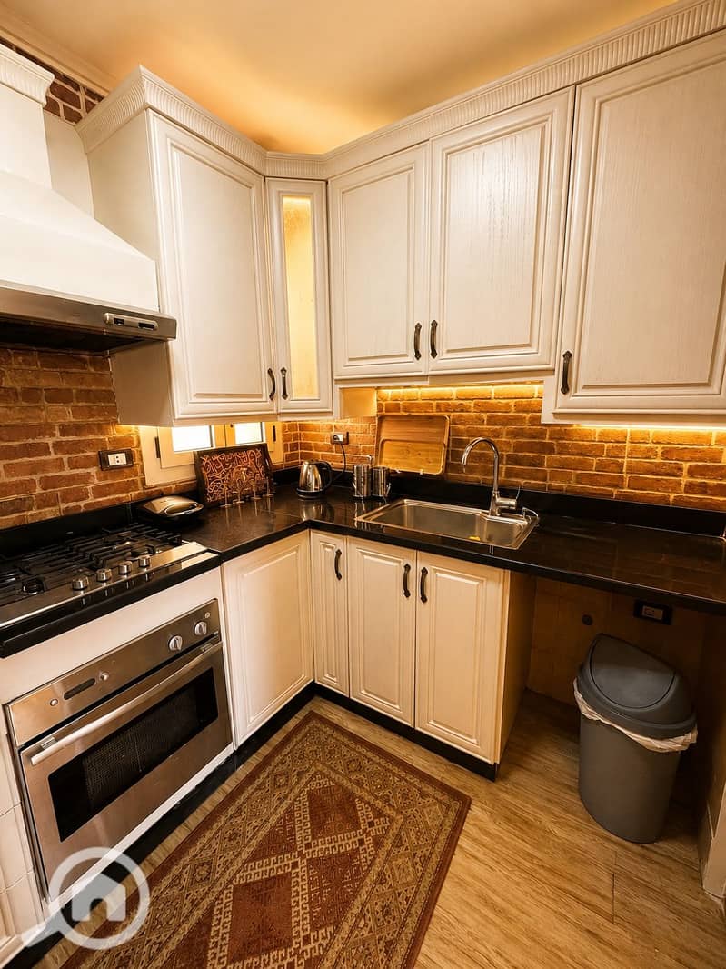 7 El rehab kitchen, right look. PNG